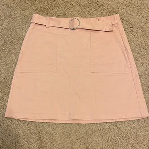 Pink mini skirt with pockets